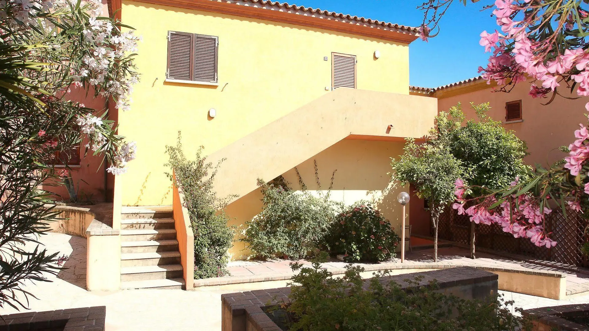 Air Borgo Della Torre Lejlighedshotel Isola Rossa