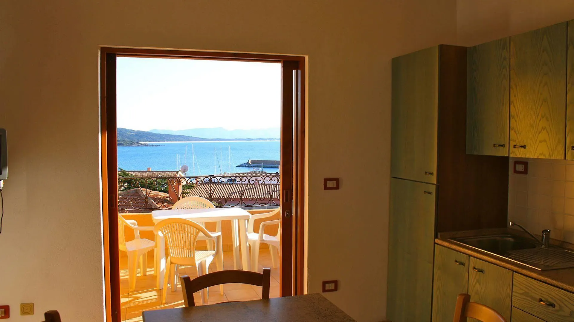 Aparthotel Air Borgo Della Torre Isola Rossa